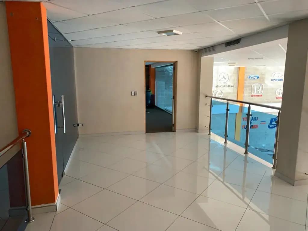 Showroom comercial en venta en Carretera de Mendoza | 565 m² — fotografía 6