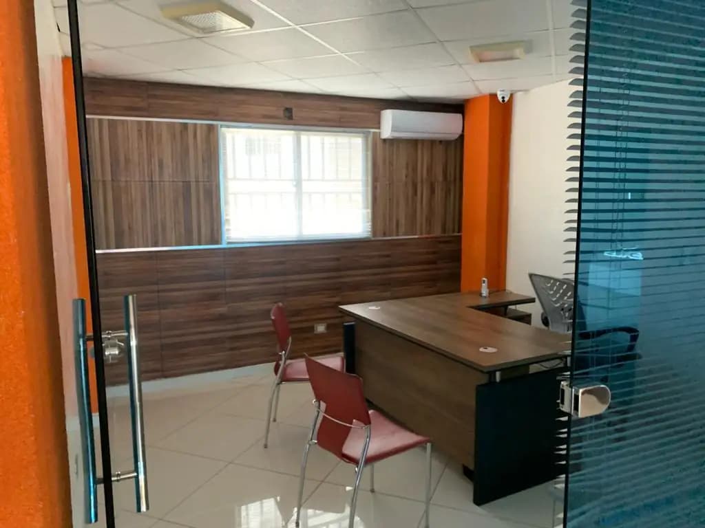 Showroom comercial en venta en Carretera de Mendoza | 565 m² — fotografía 8